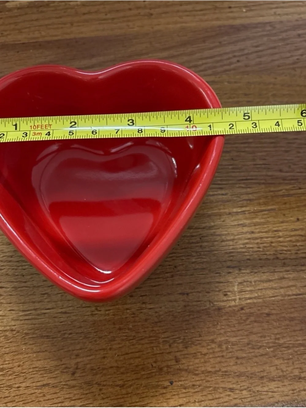 Le Creuset Heart Shaped 300 ml Stoneware Ramekin in Cerise